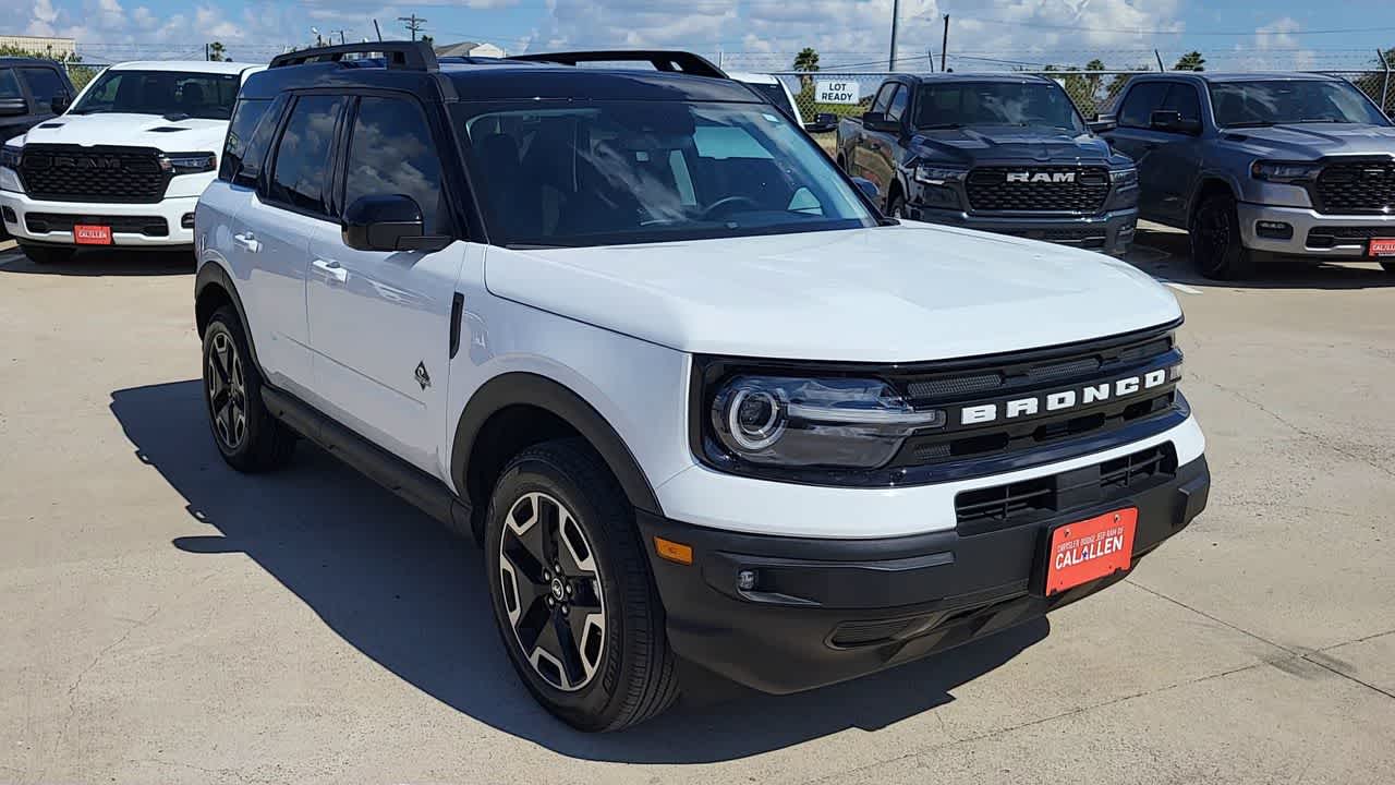 2024 Ford Bronco Sport Outer Banks photo 2