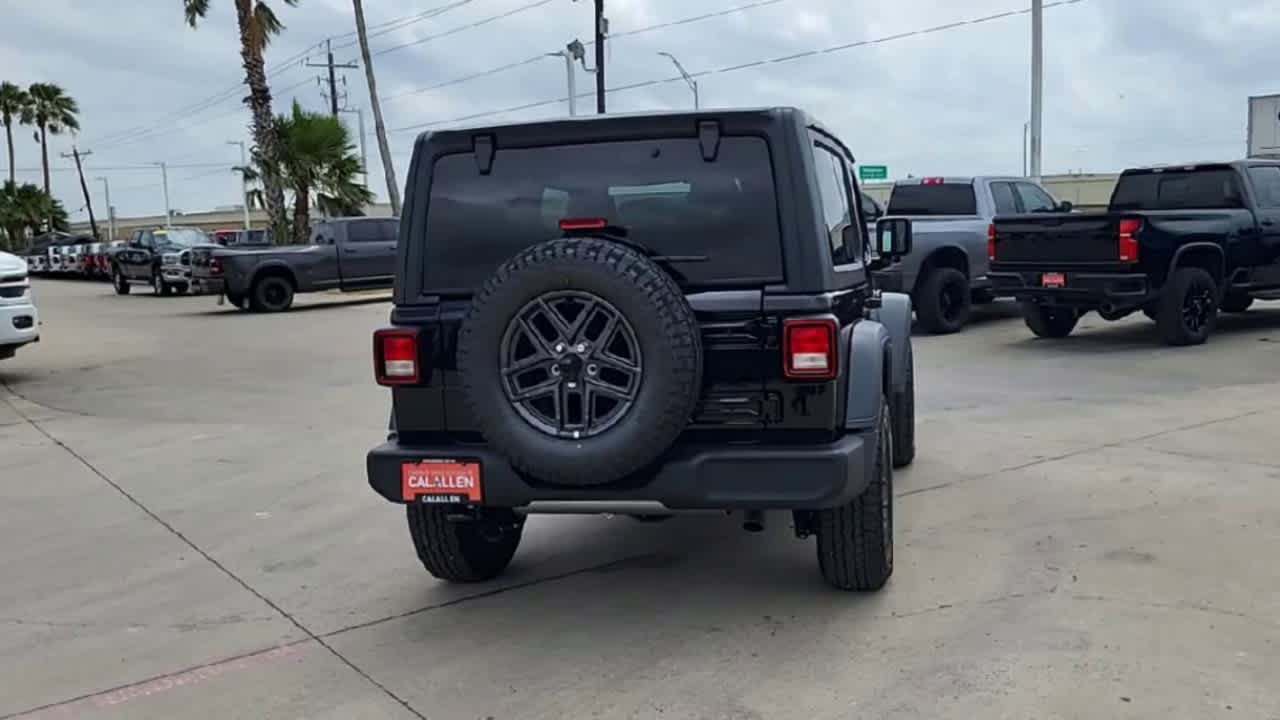 Thumbnail: 2026 Jeep Wrangler - 7