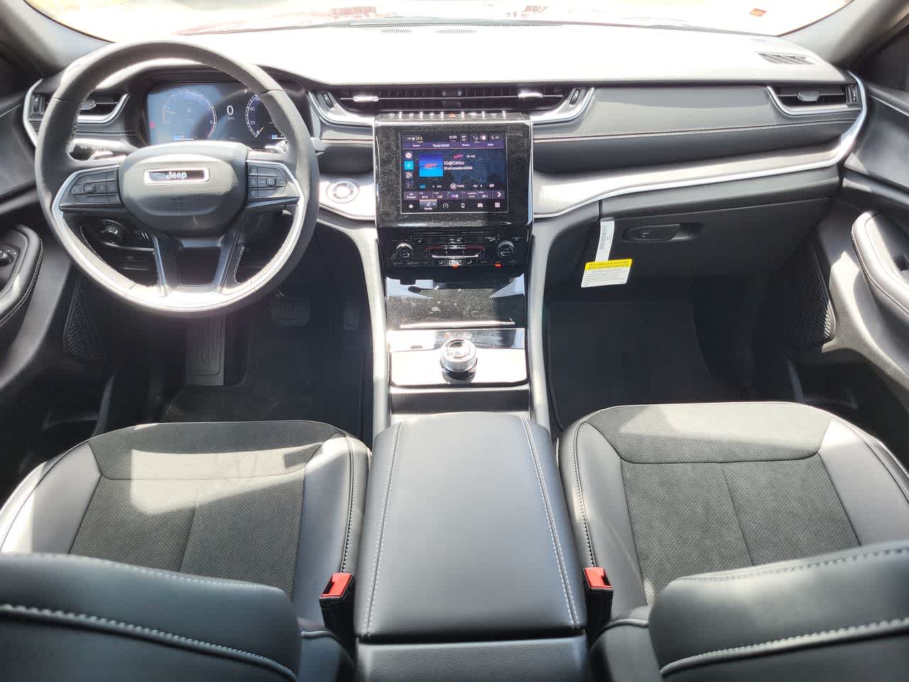 Thumbnail: 2025 Jeep Grand Cherokee - 18