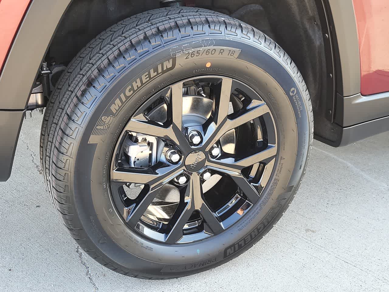 Thumbnail: 2026 Jeep Grand Cherokee - 16