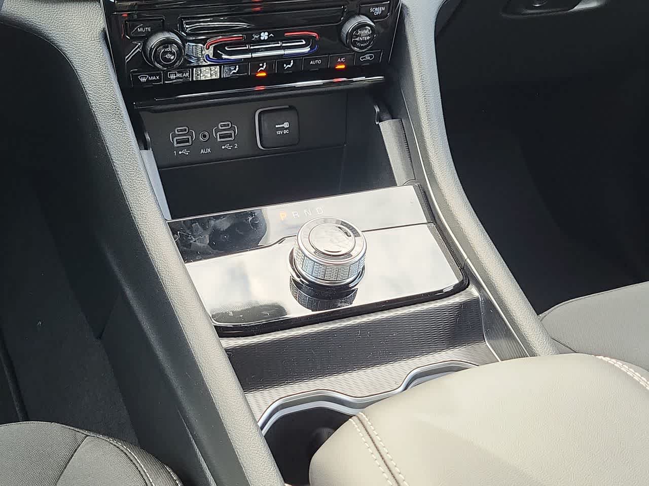 Thumbnail: 2025 Jeep Grand Cherokee - 25