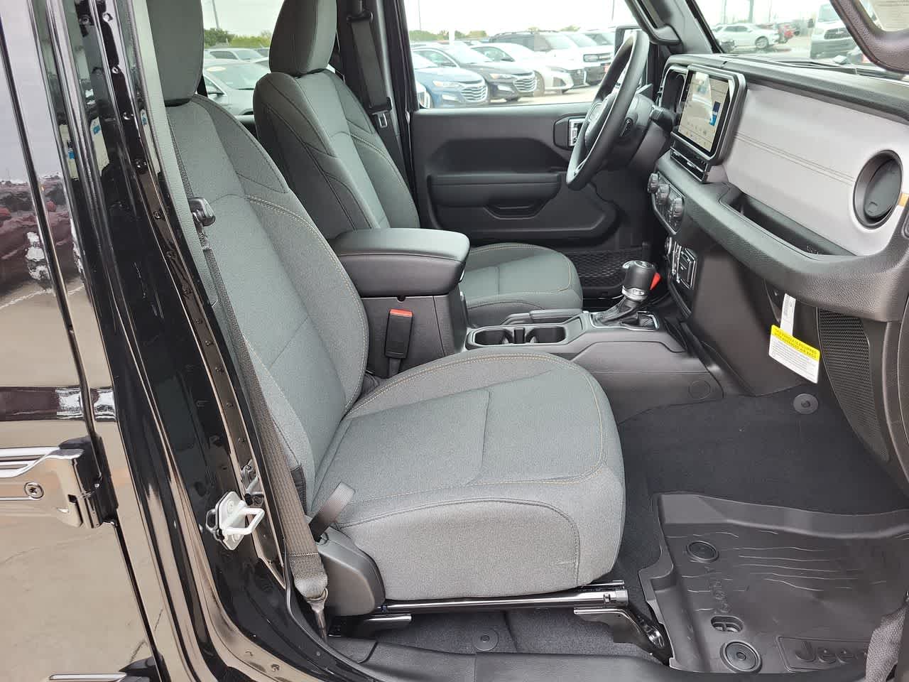 Thumbnail: 2026 Jeep Wrangler - 22