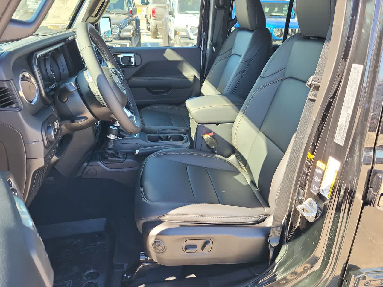 Thumbnail: 2026 Jeep Wrangler - 19