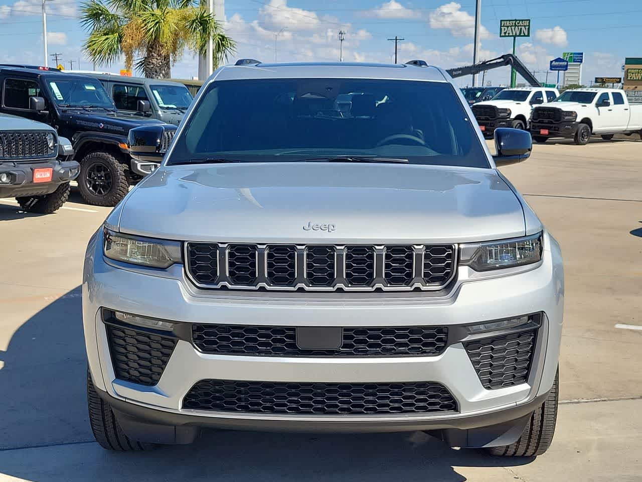 Thumbnail: 2026 Jeep Grand Cherokee - 14
