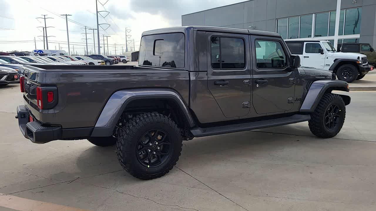 Thumbnail: 2026 Jeep Gladiator - 8