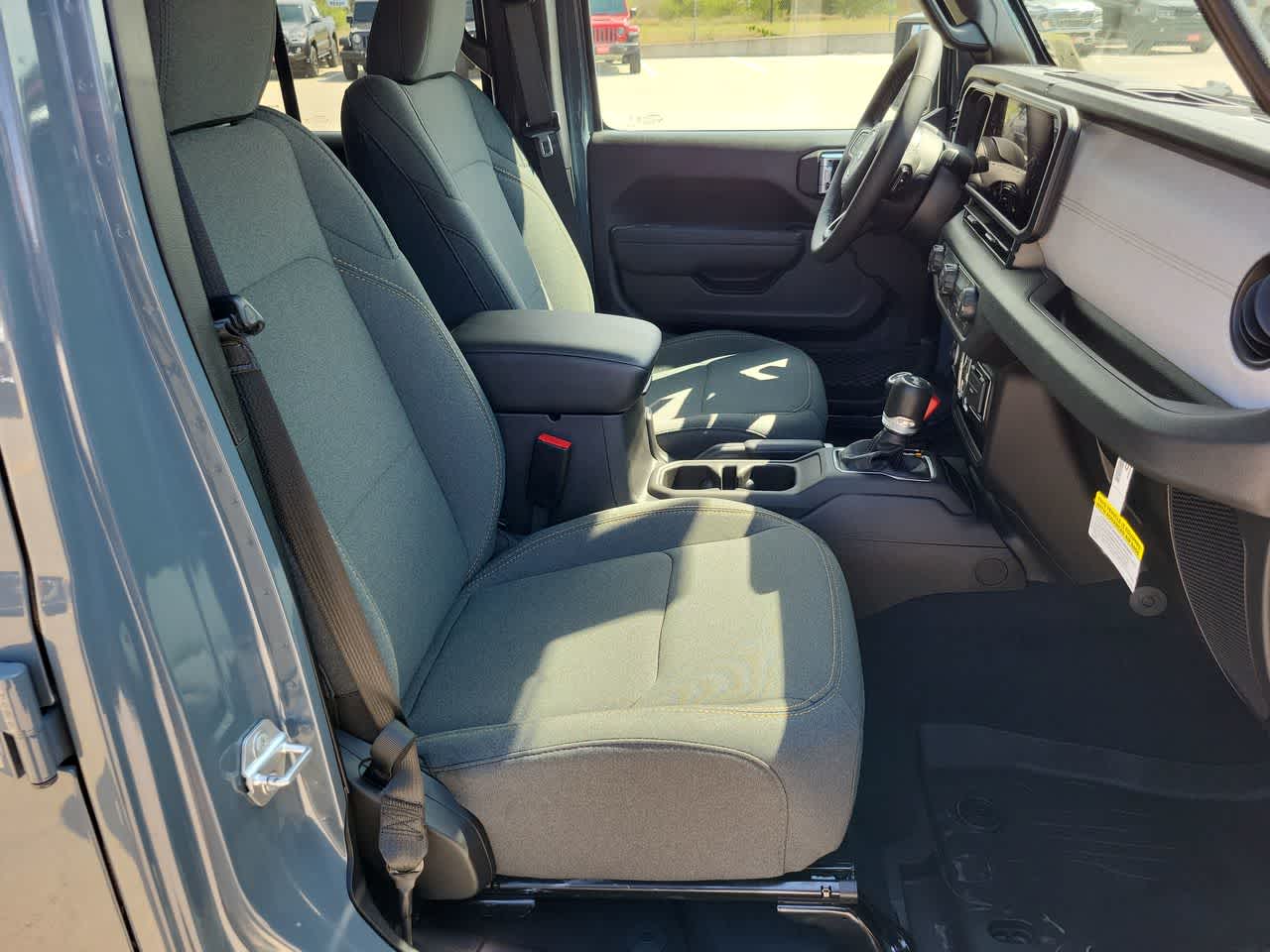 Thumbnail: 2025 Jeep Wrangler - 22