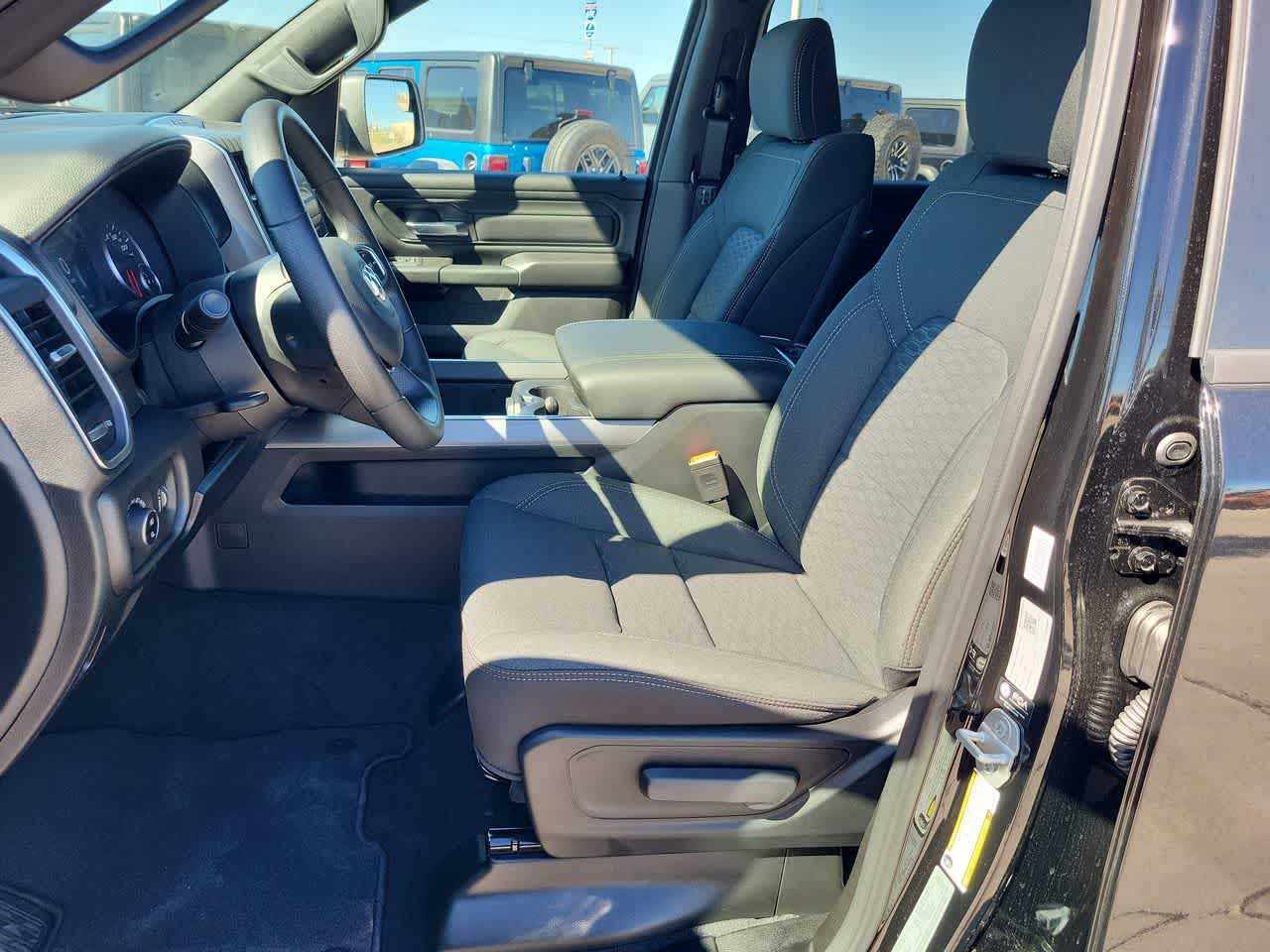 Thumbnail: 2025 RAM 1500 - 19