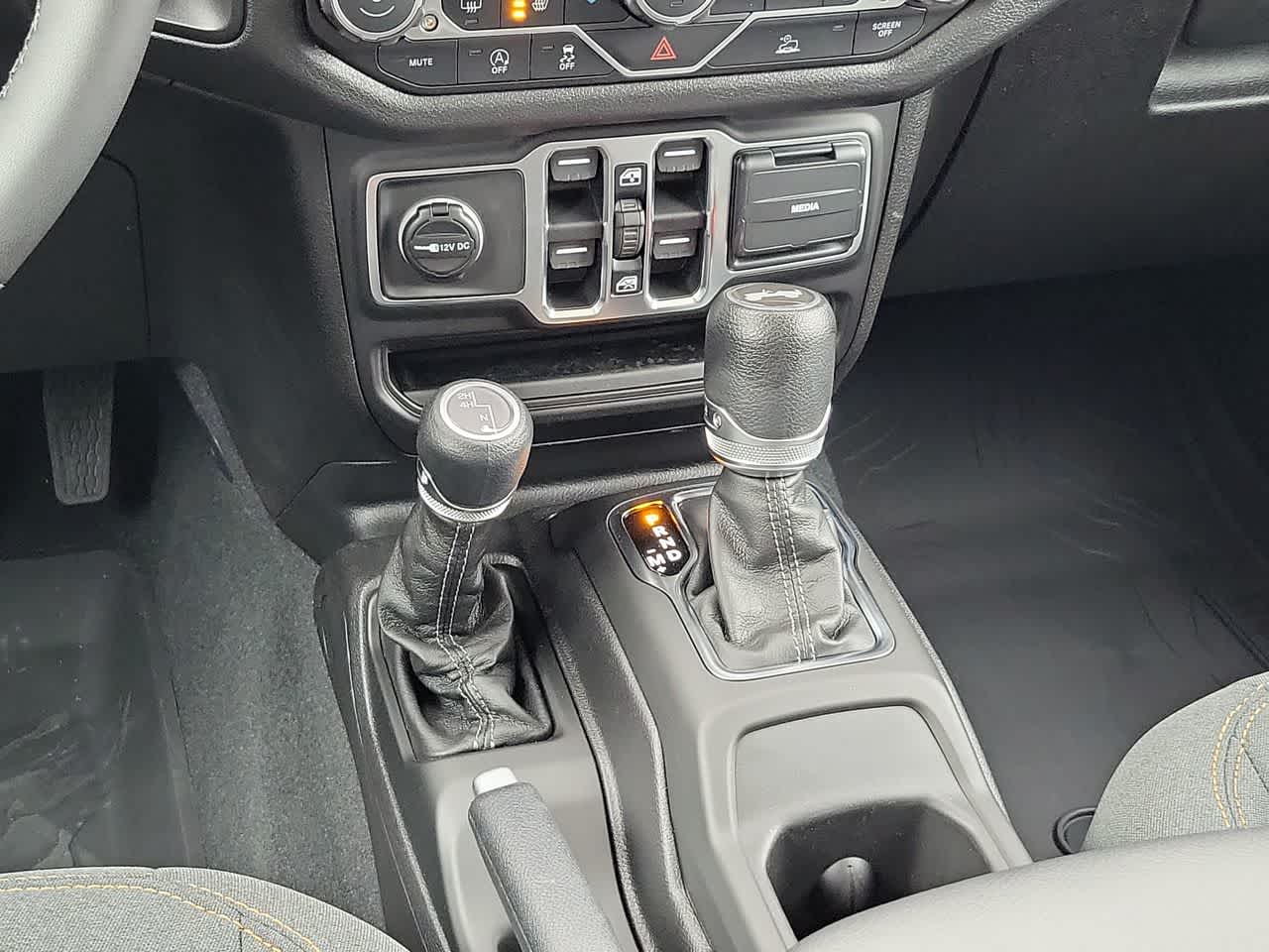 Thumbnail: 2026 Jeep Wrangler - 25