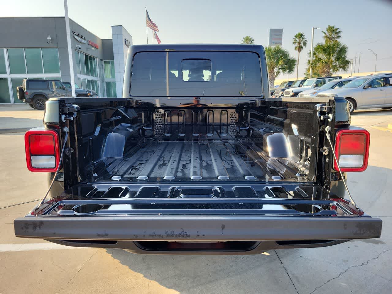 Thumbnail: 2026 Jeep Gladiator - 27