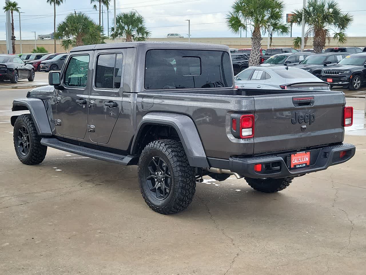 Thumbnail: 2025 Jeep Gladiator - 12