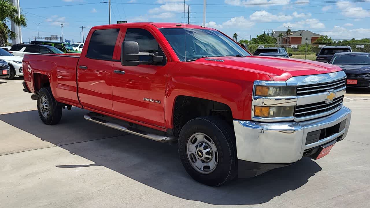 2015 Chevrolet Silverado 2500HD photo 2