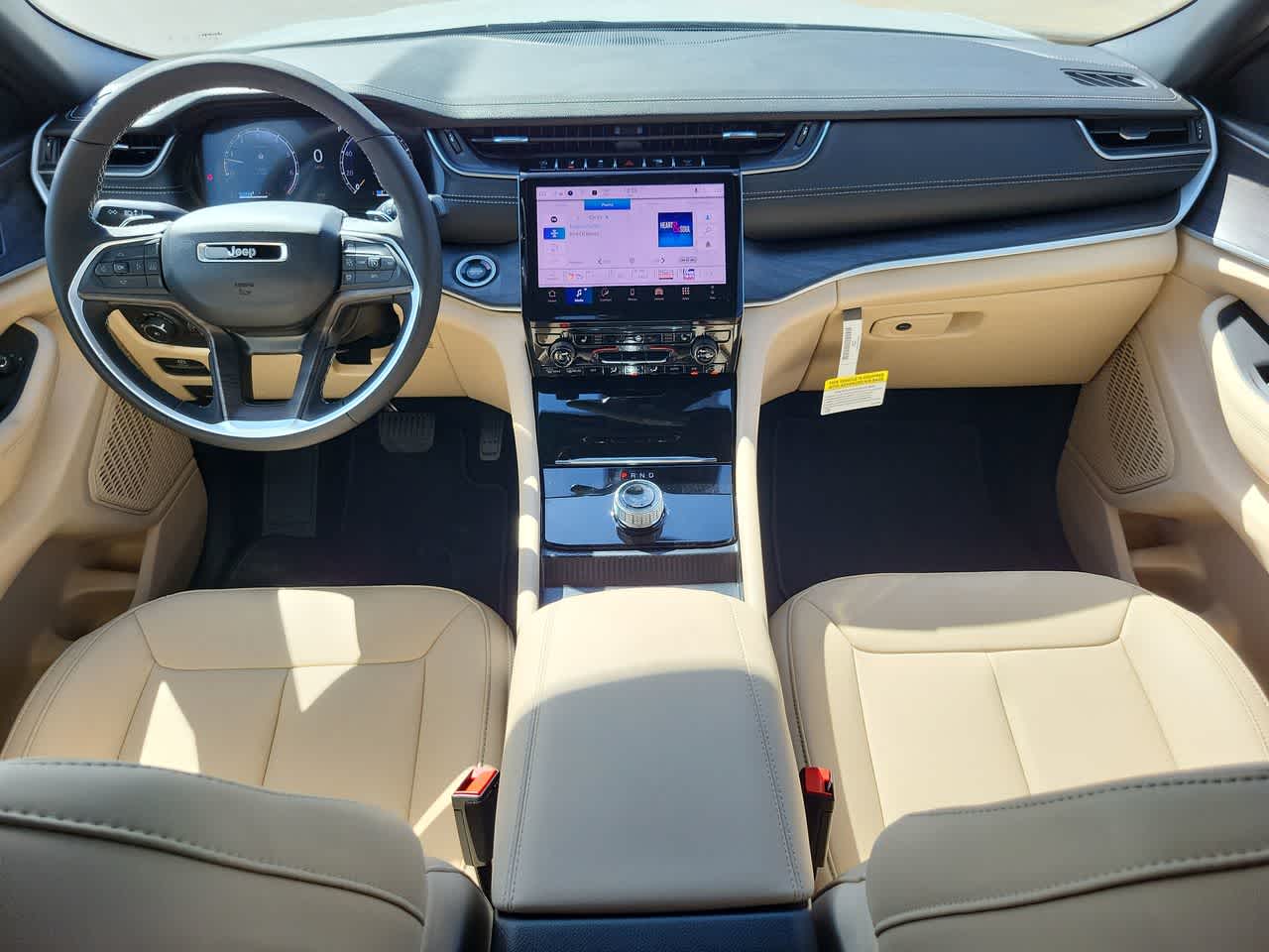 Thumbnail: 2025 Jeep Grand Cherokee - 18