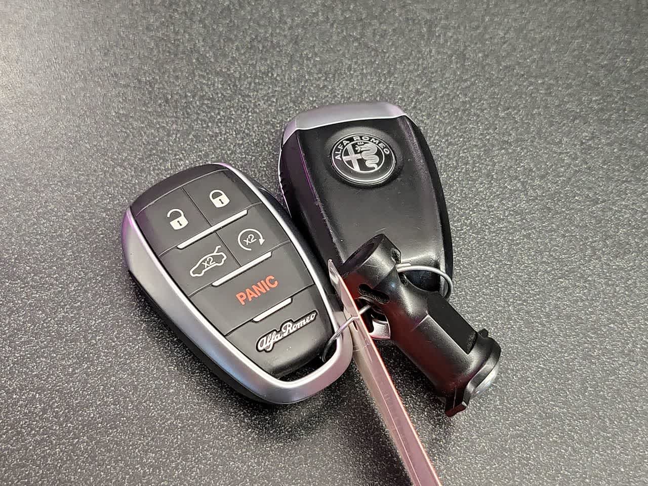 Thumbnail: 2023 Alfa Romeo Stelvio - 28