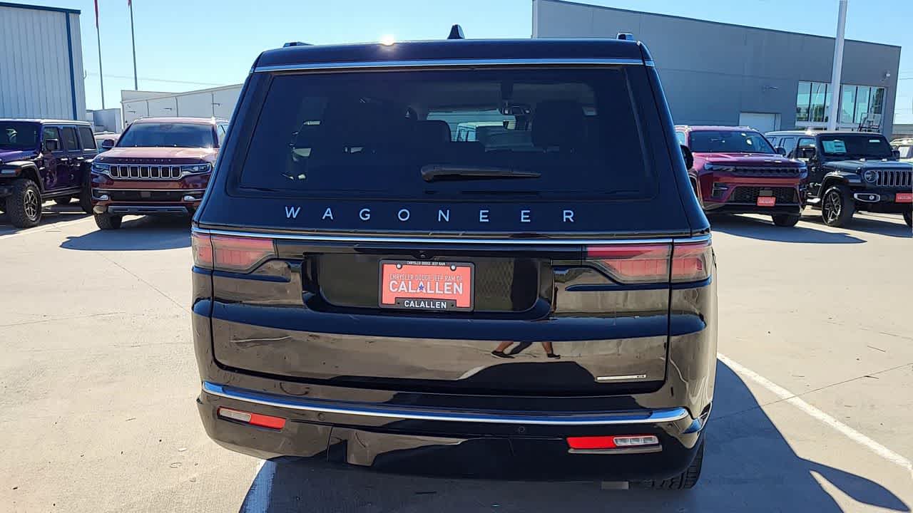 Thumbnail: 2024 Jeep Wagoneer - 7