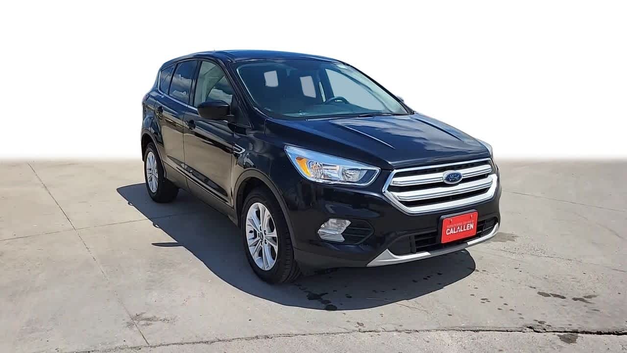 Used 2019 Ford Escape SE with VIN 1FMCU0G9XKUB66300 for sale in Corpus Christi, TX