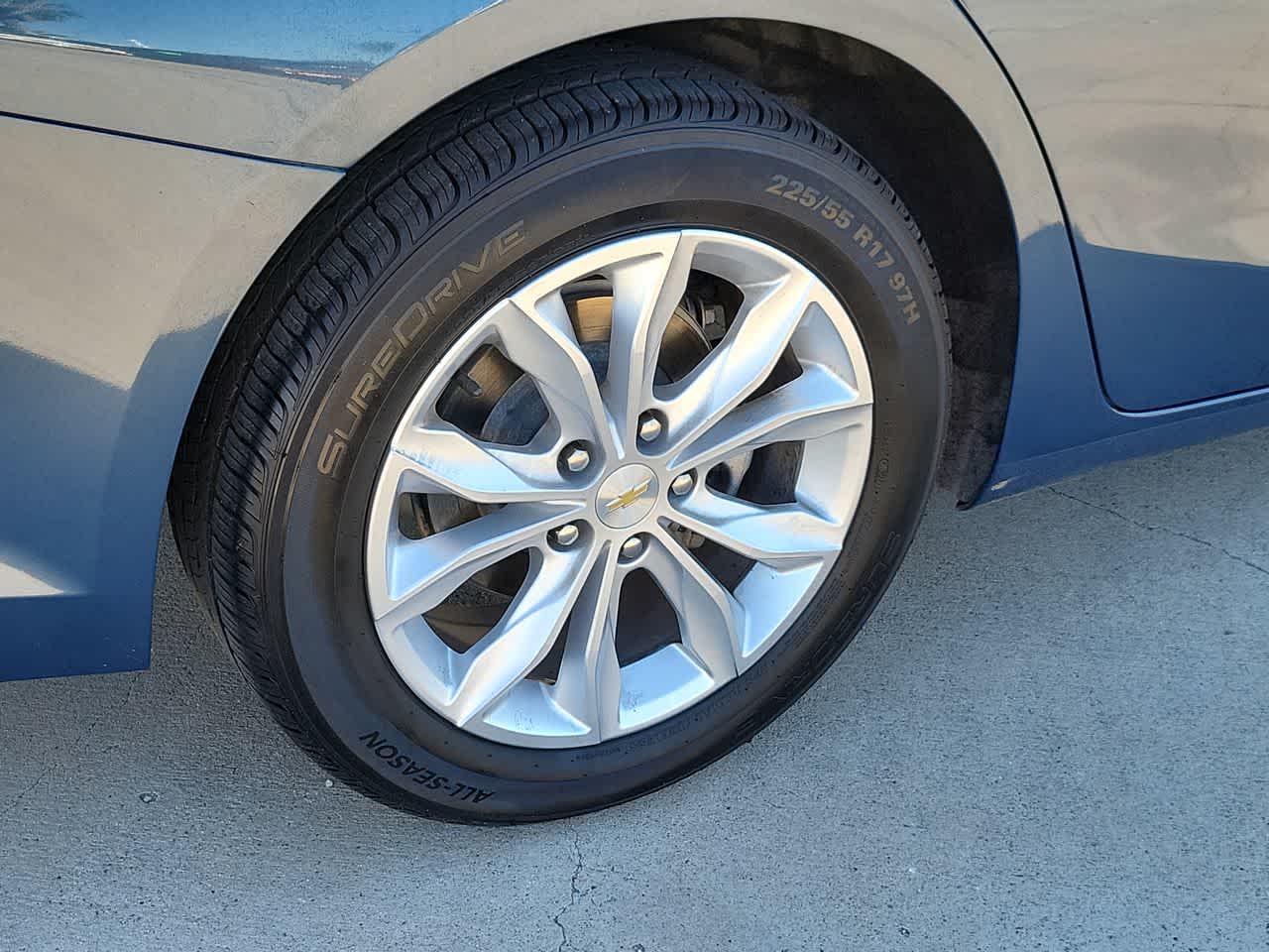 Thumbnail: 2024 Chevrolet Malibu - 16