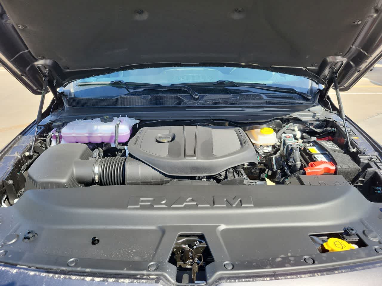 Thumbnail: 2026 RAM 1500 - 17