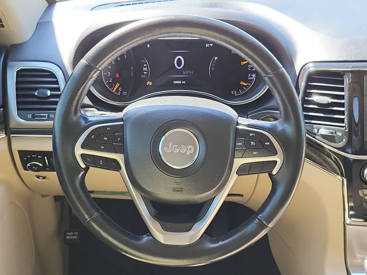 Thumbnail: 2022 Jeep Grand Cherokee - 23