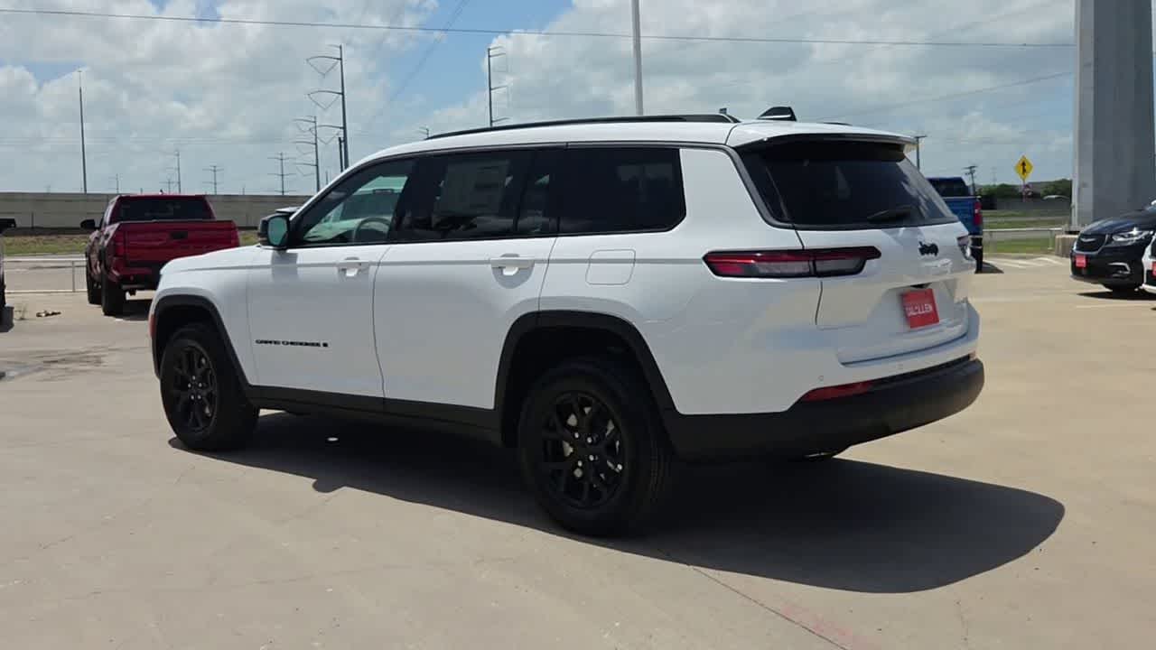 Thumbnail: 2026 Jeep Grand Cherokee - 6