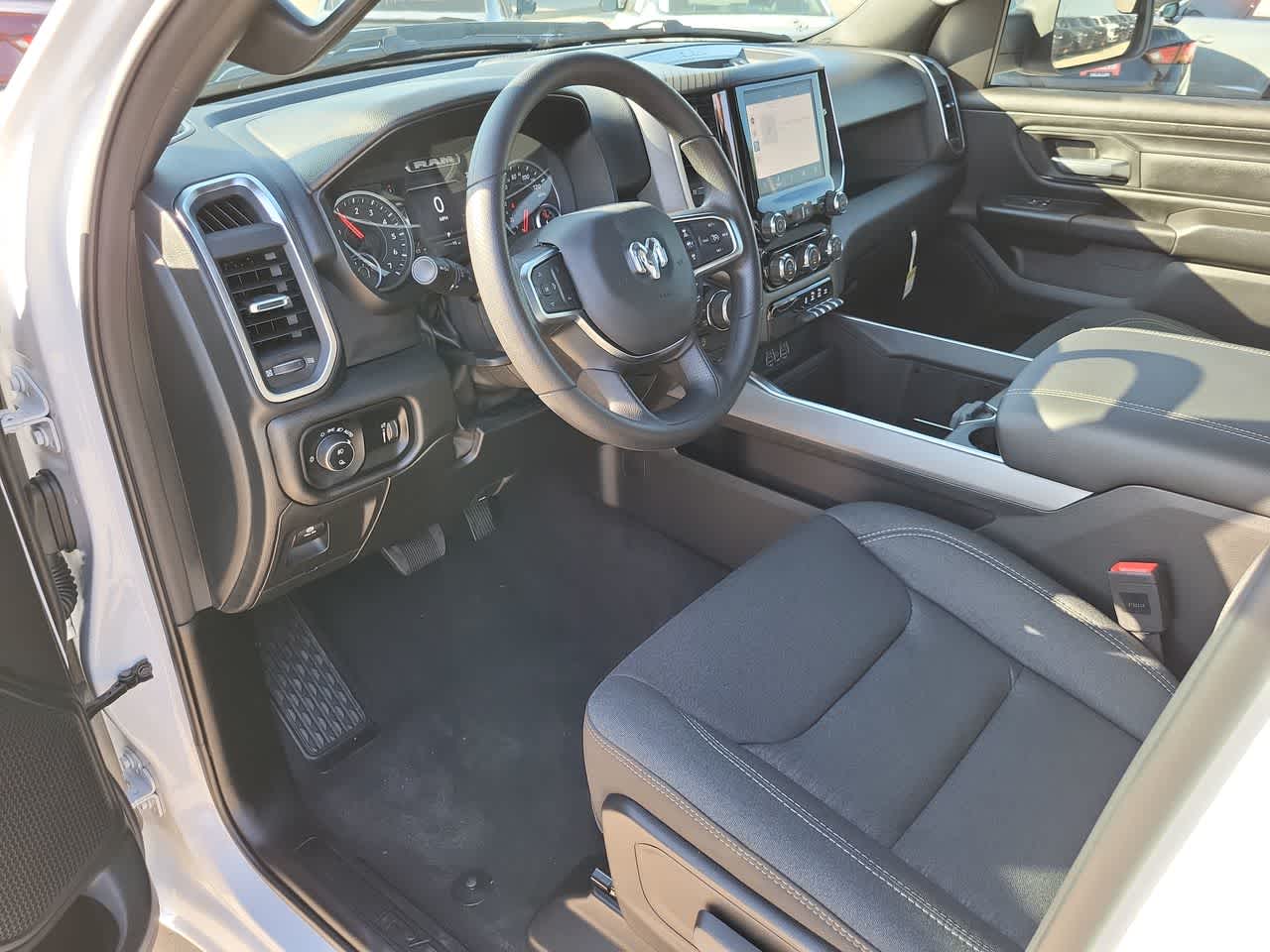 Thumbnail: 2025 RAM 1500 - 10