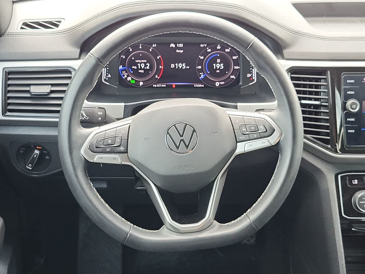 Thumbnail: 2022 Volkswagen Atlas - 23