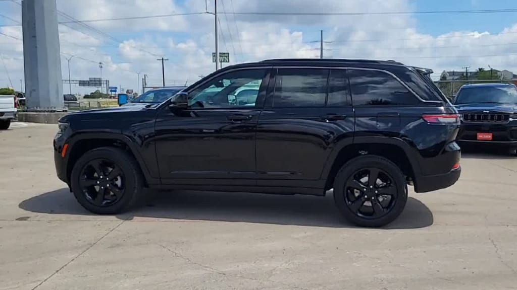 New 2026 Jeep Grand Cherokee LIMITED 4X2 Sport Utility