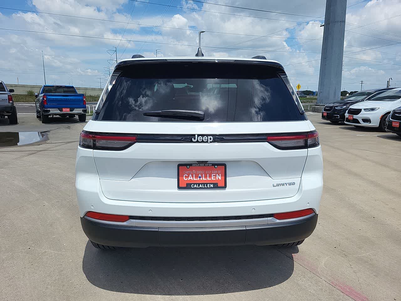 Thumbnail: 2026 Jeep Grand Cherokee - 13