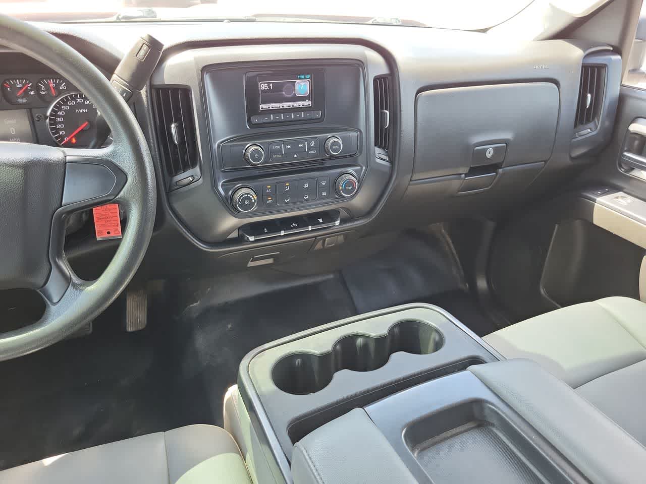 Thumbnail: 2015 Chevrolet Silverado 2500 - 24
