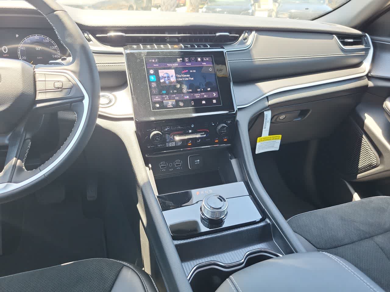 Thumbnail: 2025 Jeep Grand Cherokee - 24