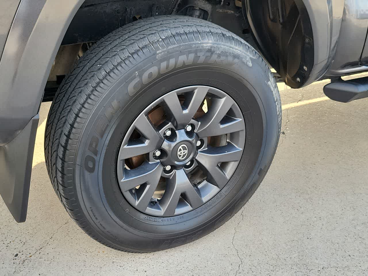 Thumbnail: 2023 Toyota Tacoma - 16