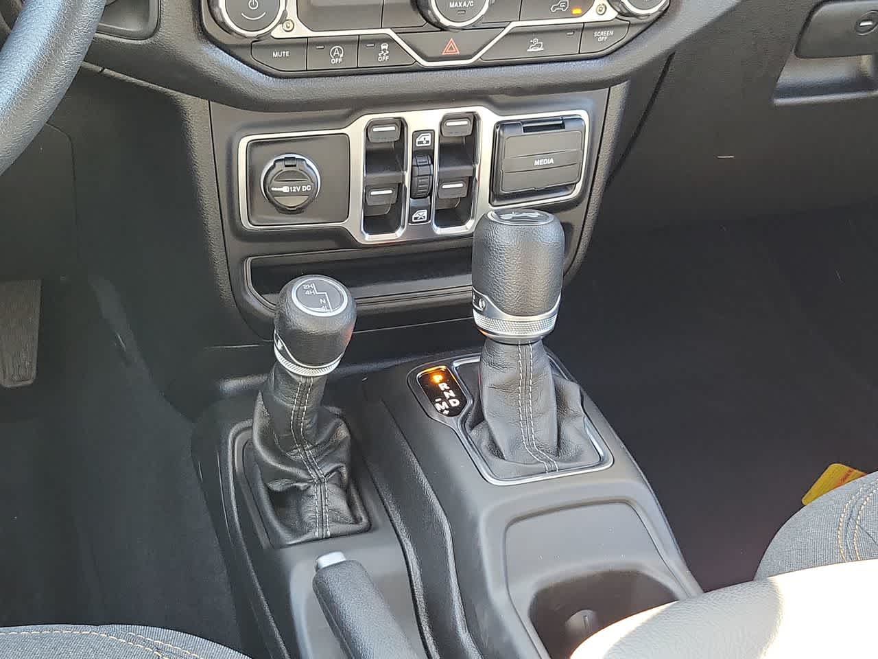 Thumbnail: 2026 Jeep Wrangler - 25