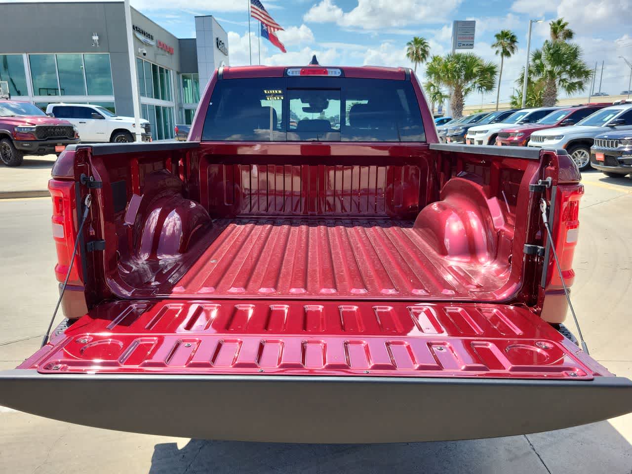 Thumbnail: 2025 RAM 1500 - 27