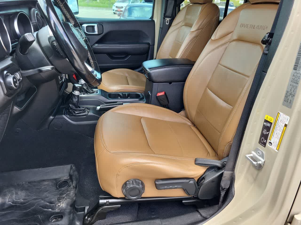 Thumbnail: 2020 Jeep Gladiator - 19