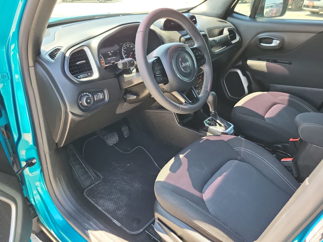 Thumbnail: 2021 Jeep Renegade - 10
