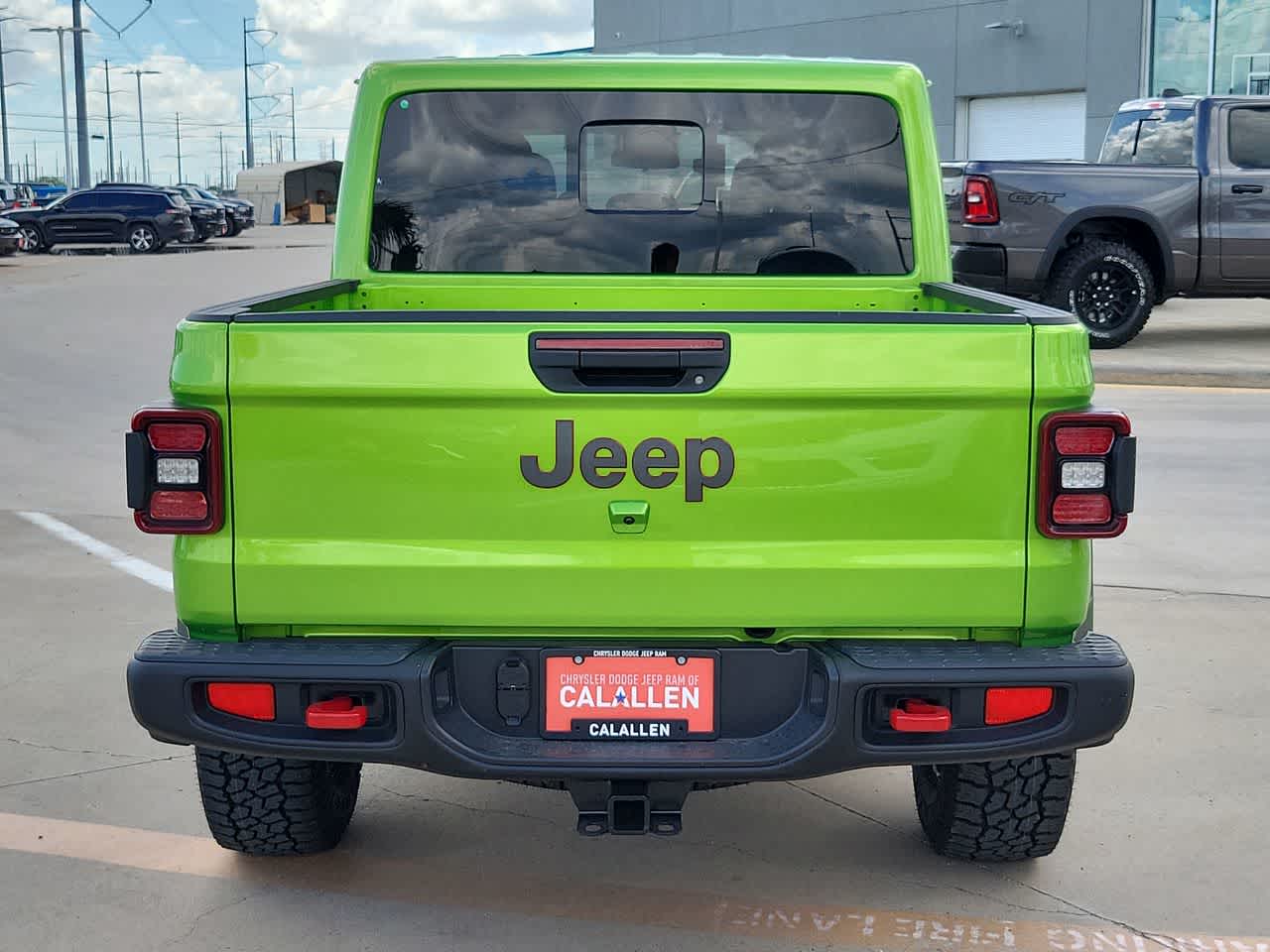 Thumbnail: 2025 Jeep Gladiator - 13