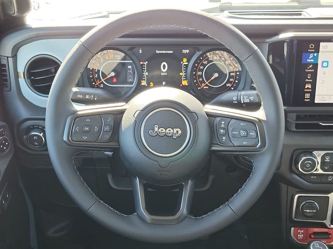 Thumbnail: 2026 Jeep Gladiator - 23