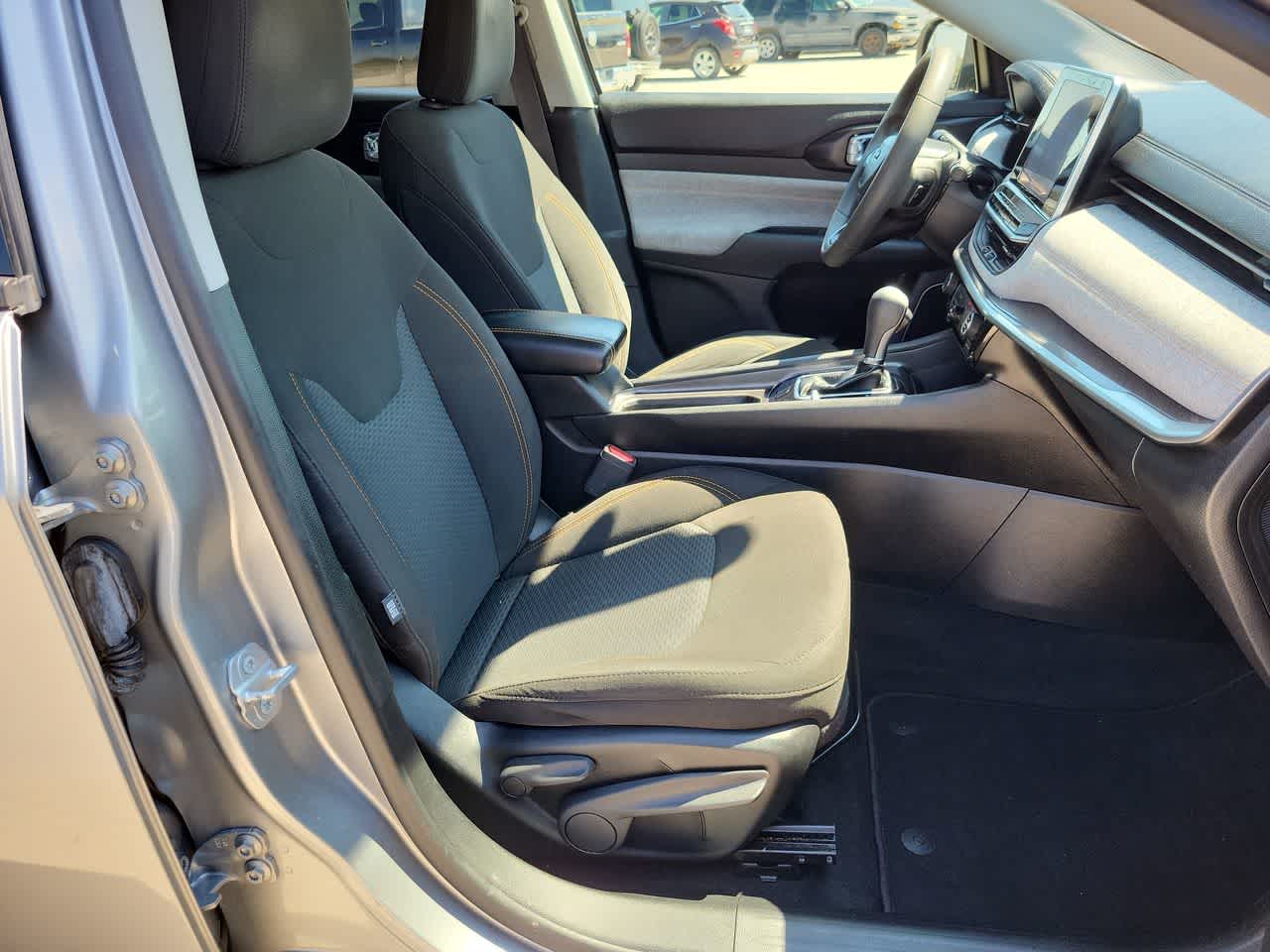 Thumbnail: 2022 Jeep Compass - 22