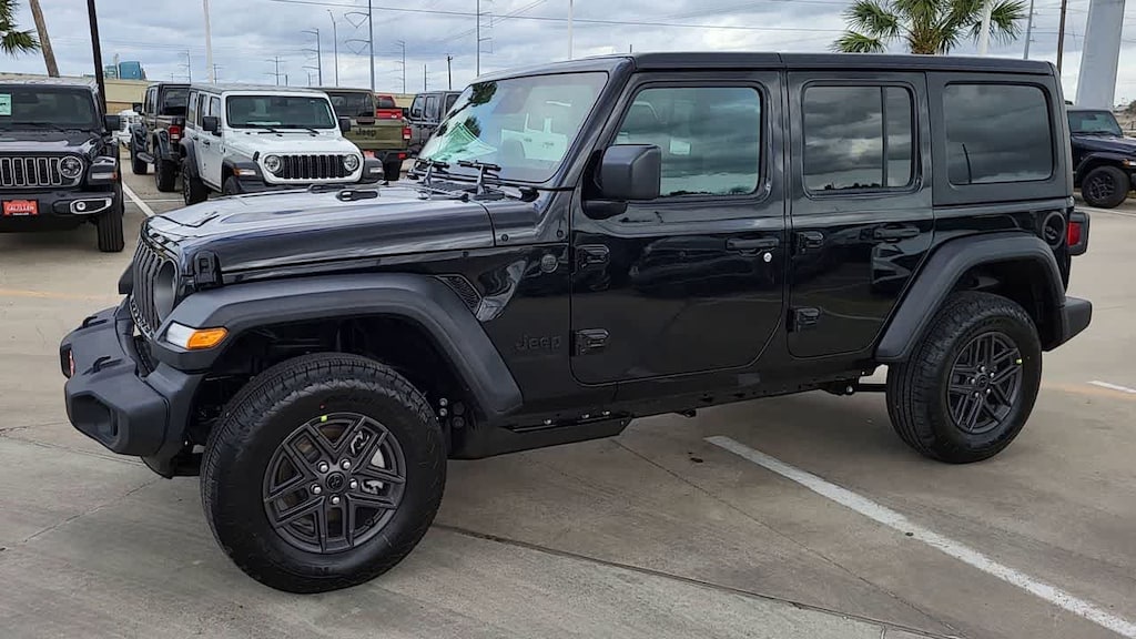 New 2026 Jeep Wrangler 4-DOOR SPORT S Sport Utility