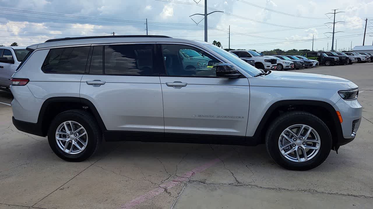 Thumbnail: 2025 Jeep Grand Cherokee - 9