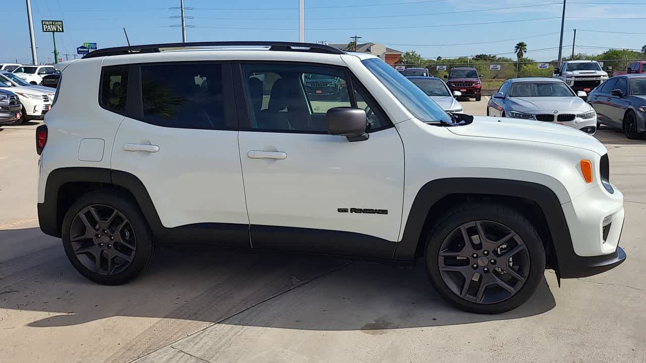 Thumbnail: 2021 Jeep Renegade - 9
