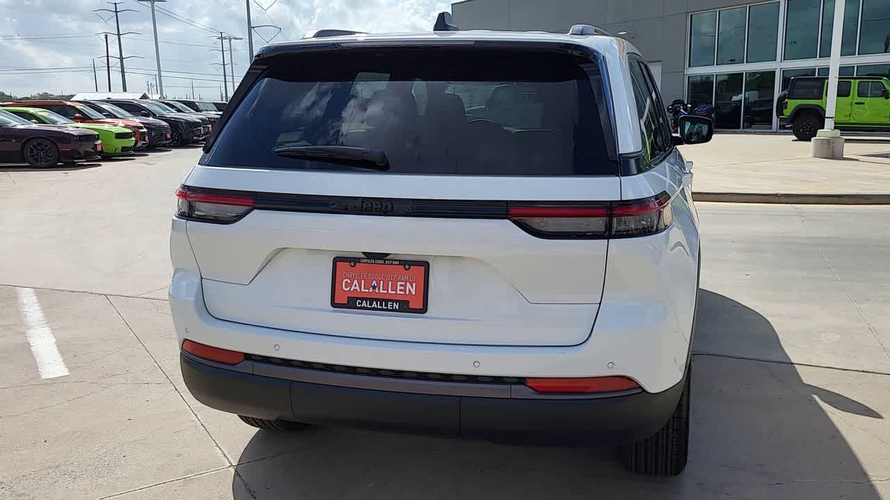 Thumbnail: 2026 Jeep Grand Cherokee - 7