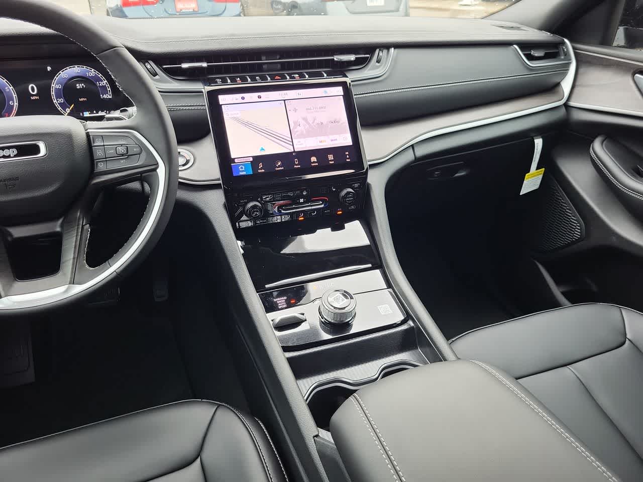 Thumbnail: 2025 Jeep Grand Cherokee - 24