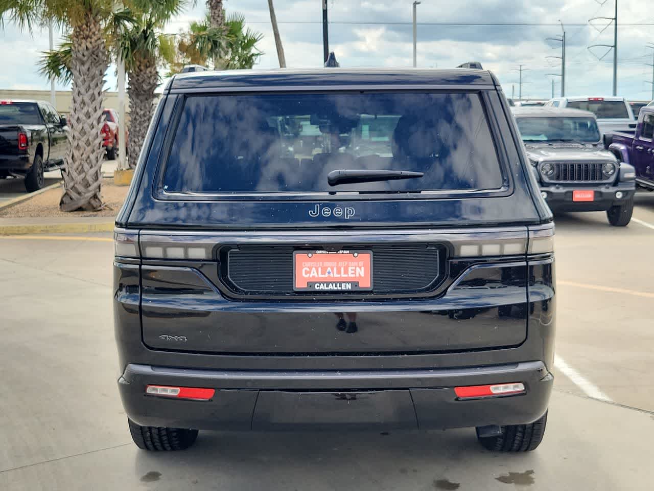 Thumbnail: 2026 Jeep Grand Wagoneer - 13
