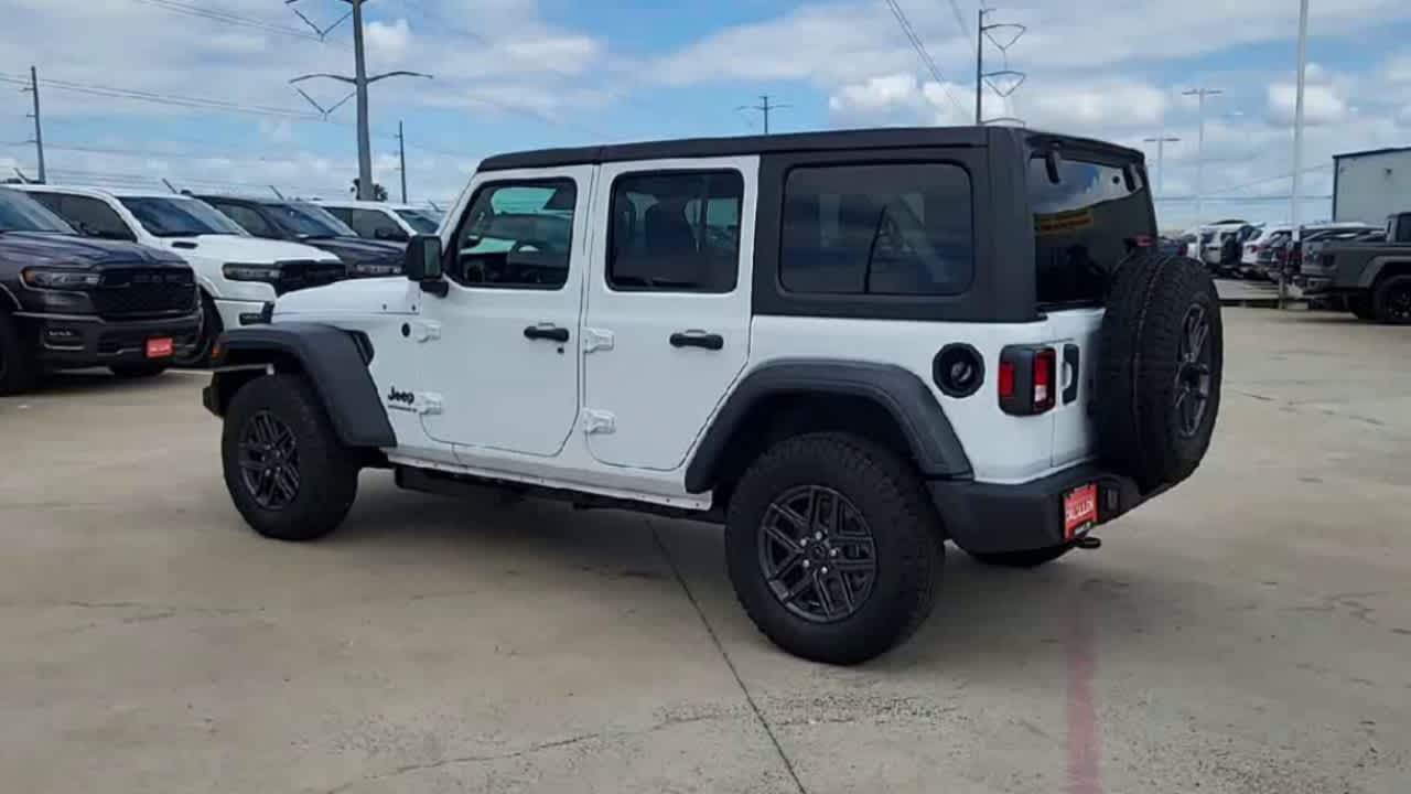 Thumbnail: 2026 Jeep Wrangler - 5