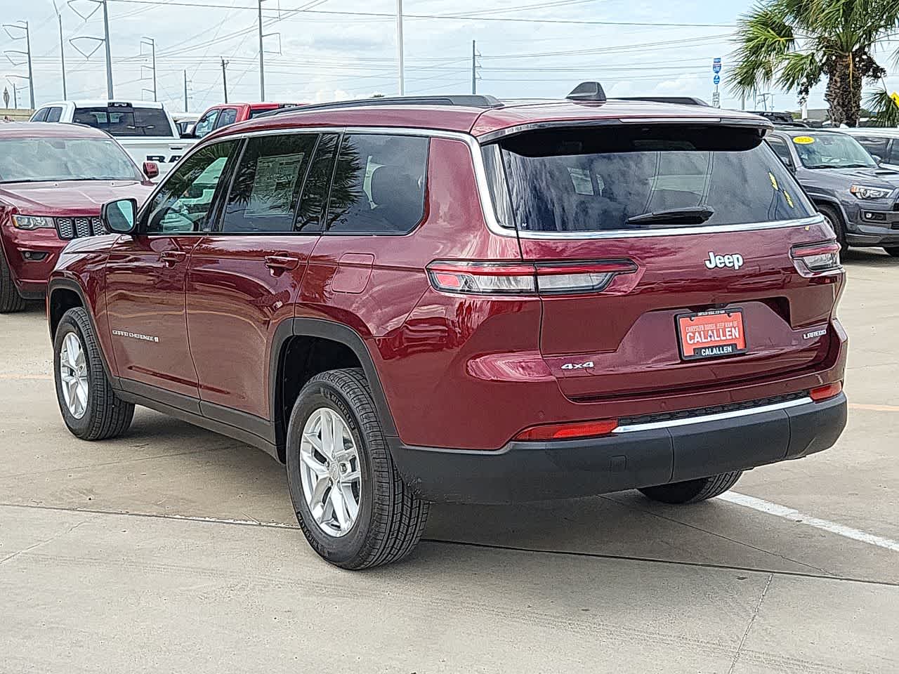 Thumbnail: 2025 Jeep Grand Cherokee - 12