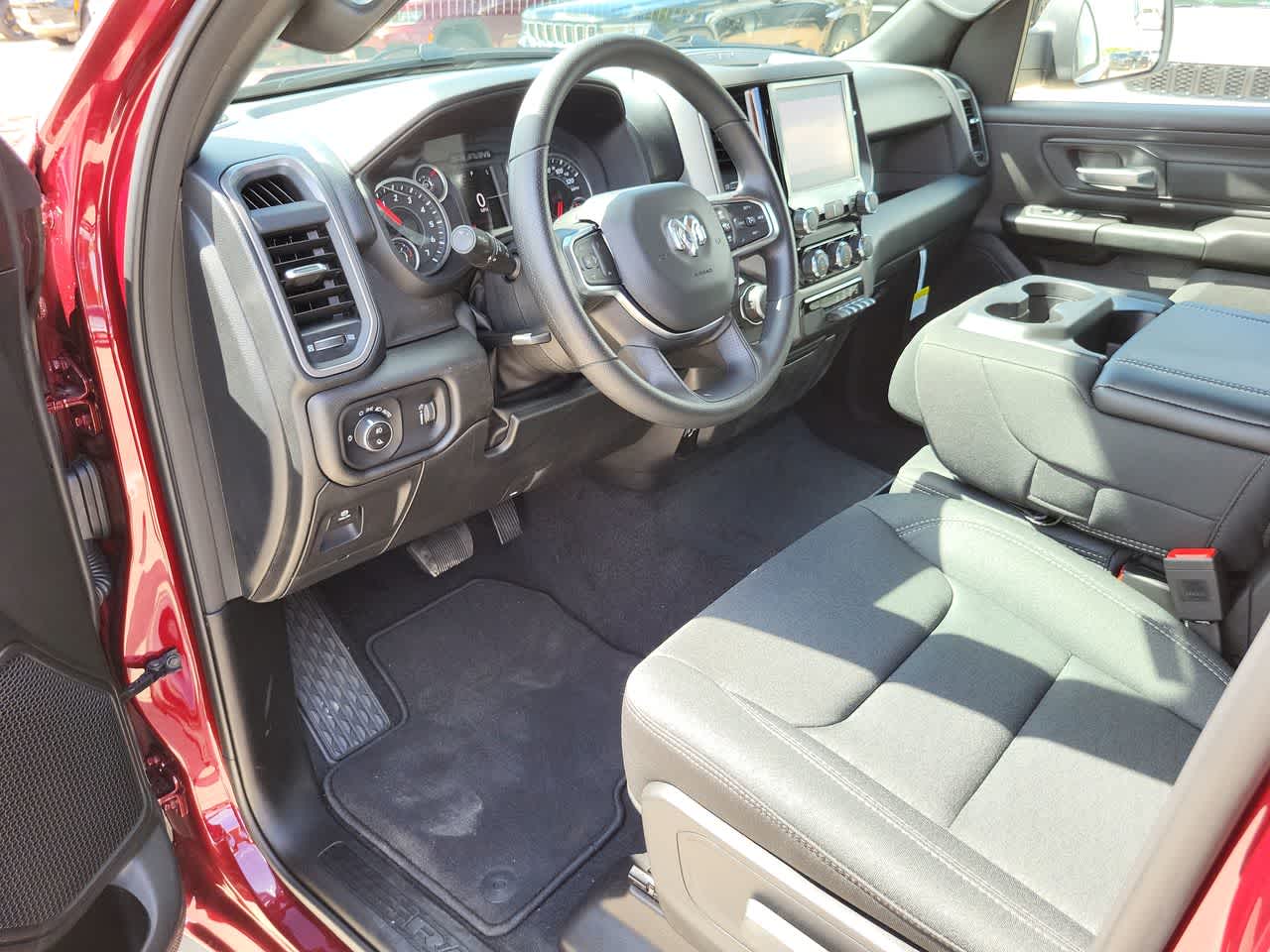 Thumbnail: 2025 RAM 1500 - 10