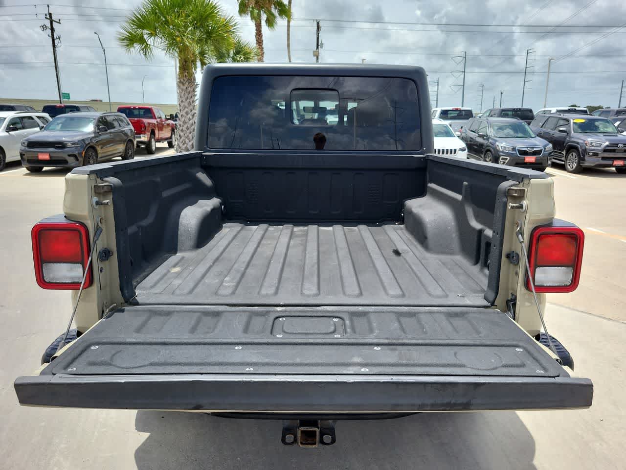Thumbnail: 2020 Jeep Gladiator - 27