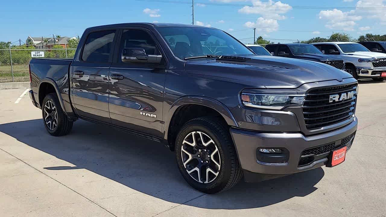 2025 Ram 1500 Laramie photo 2