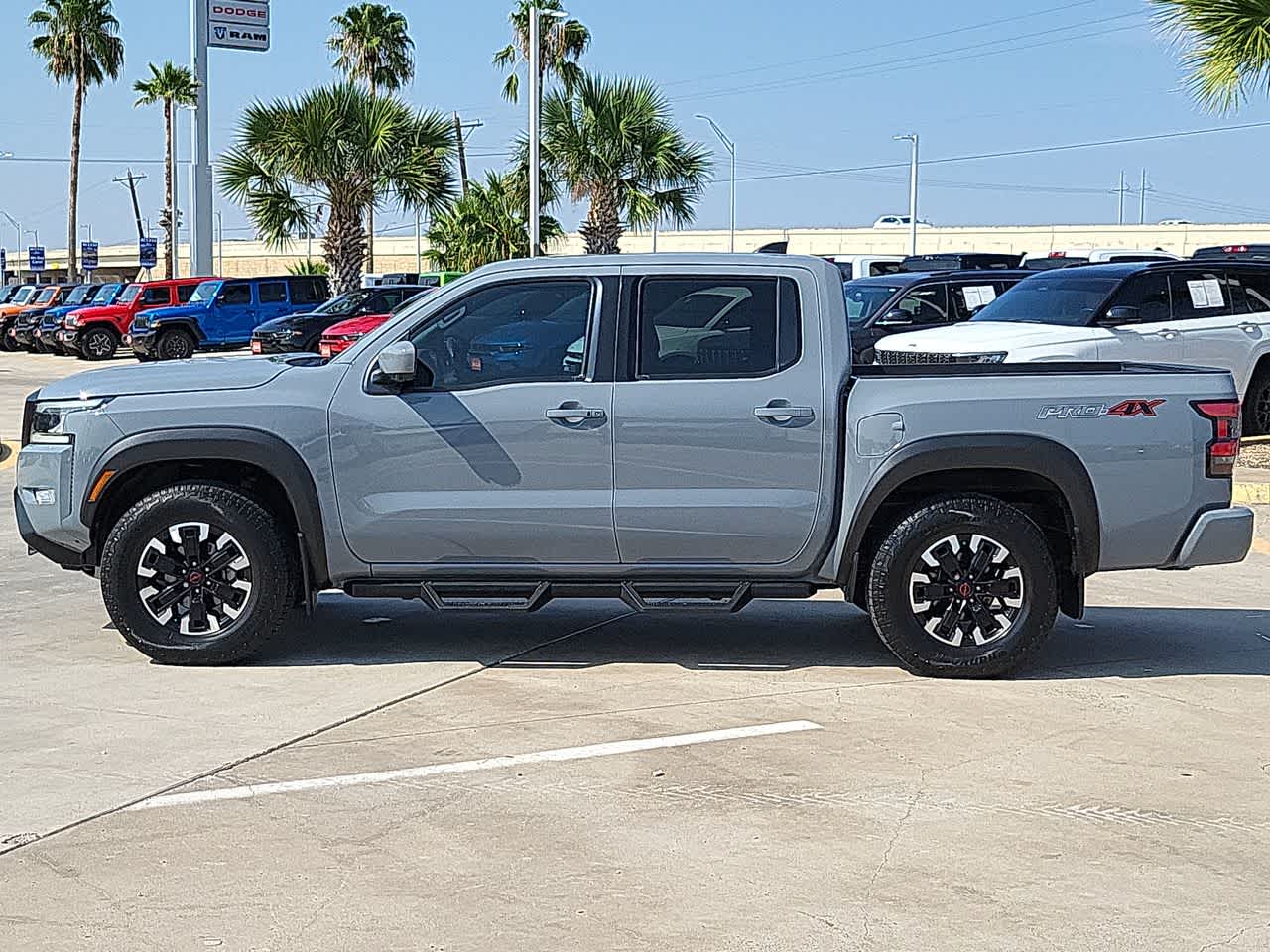 Thumbnail: 2023 Nissan Frontier - 11