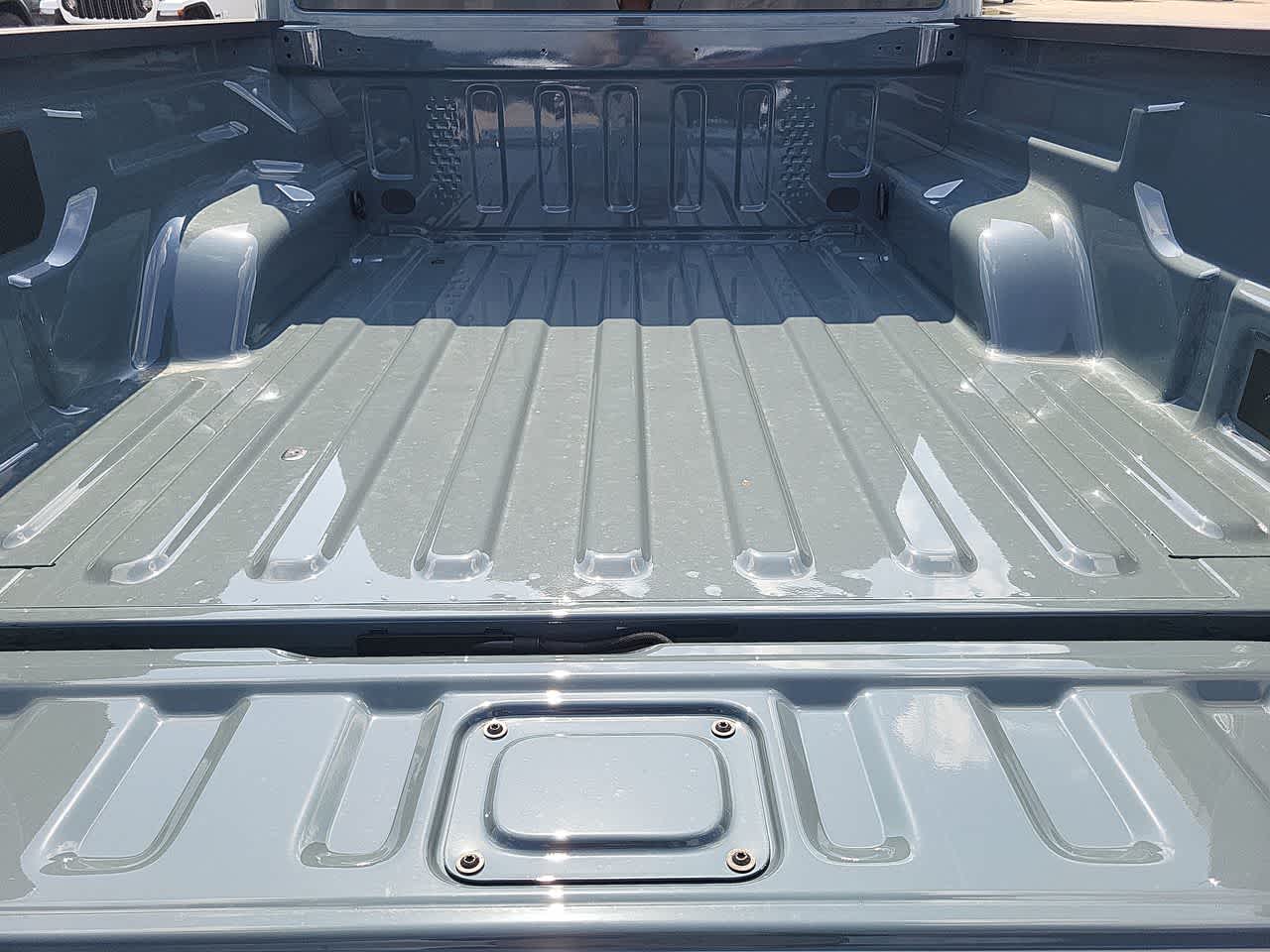 Thumbnail: 2026 Jeep Gladiator - 27